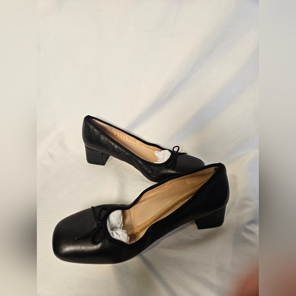 Jack Rogers Black Leather Block Heel Pumps 9.5M Ballet Bow Classic New